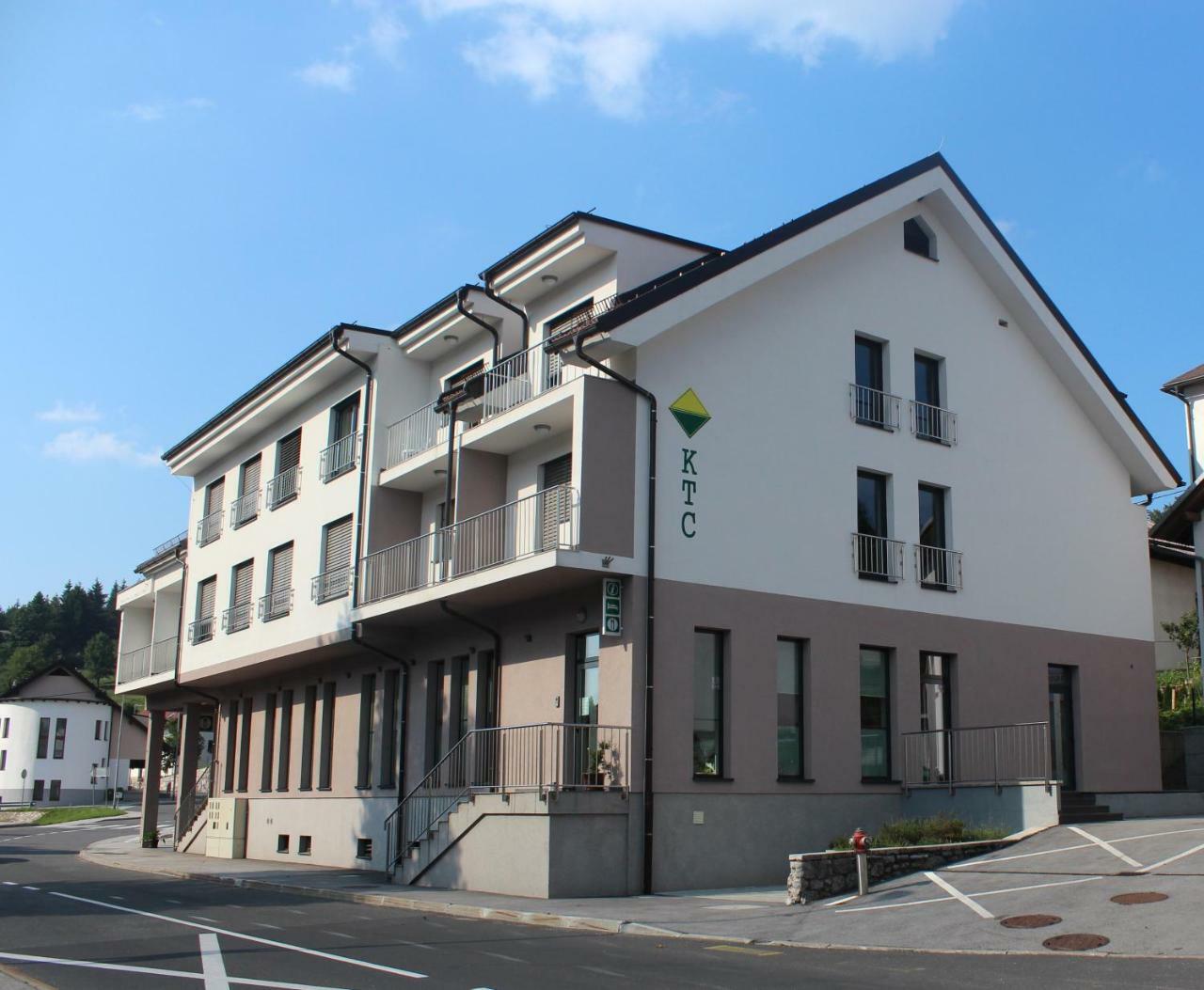 Hotel Oskar Hrib-Loski Potok Eksteriør billede